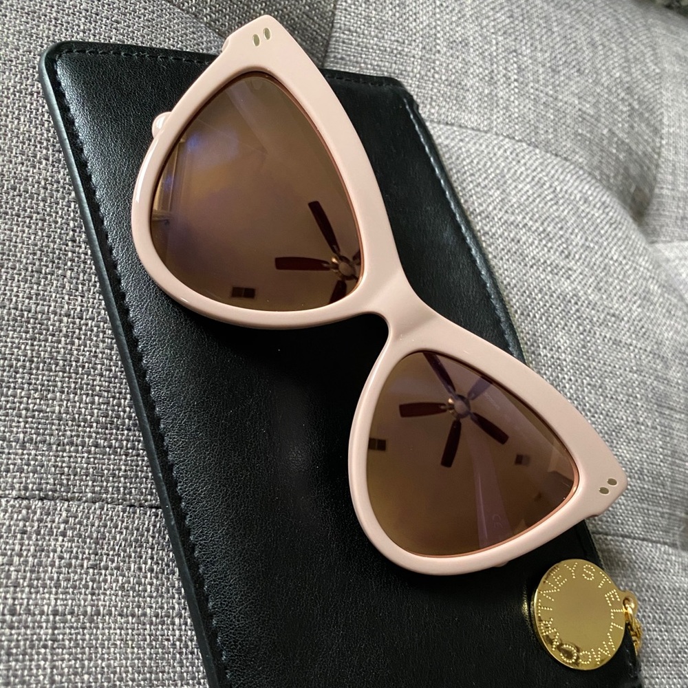 Stella McCartney Cat Eye Sunglasses in Pink NWOT - Picture 4 of 8